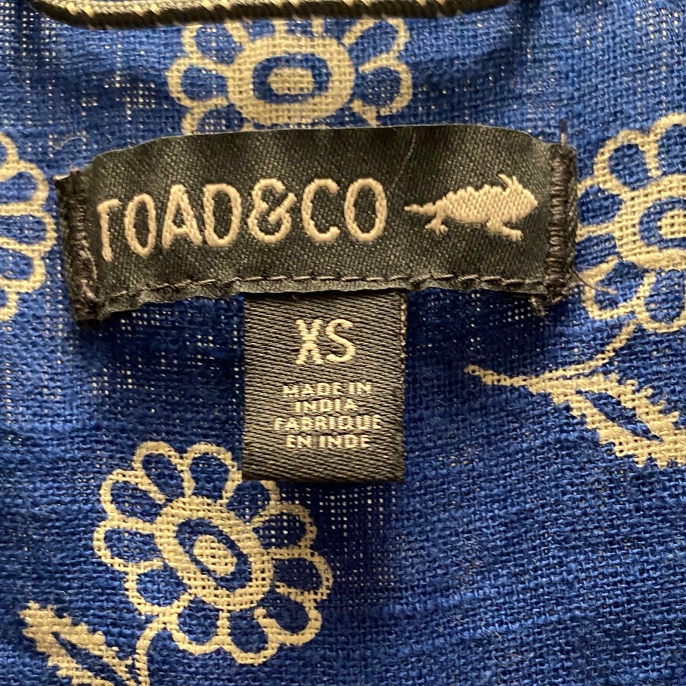 Toad&Co Blue Floral Patterned romper - Picture 2 of 4
